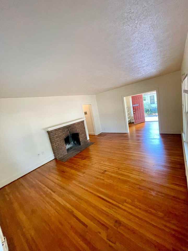 630 S Whitcomb St - Photo 5 of 47