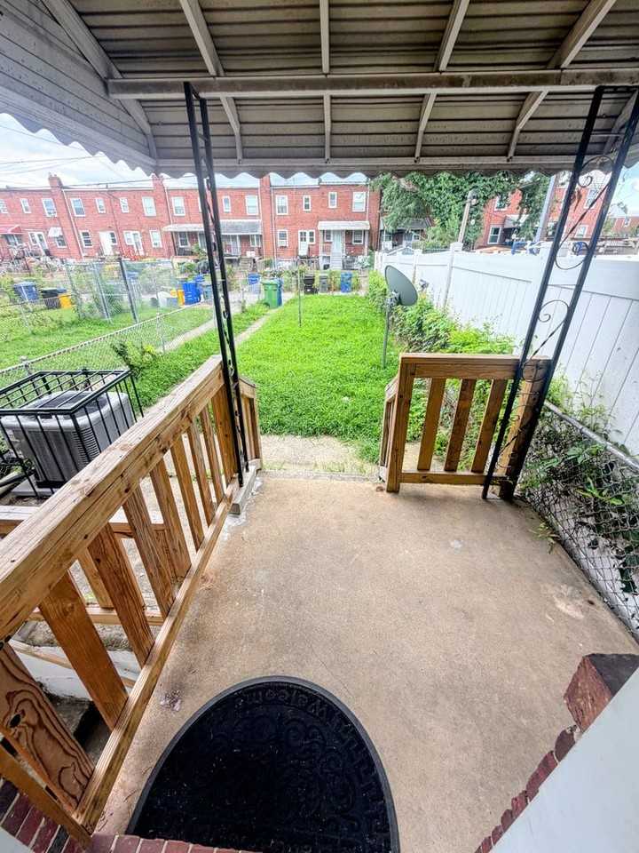 4007 Lyndale Ave - Photo 4 of 9