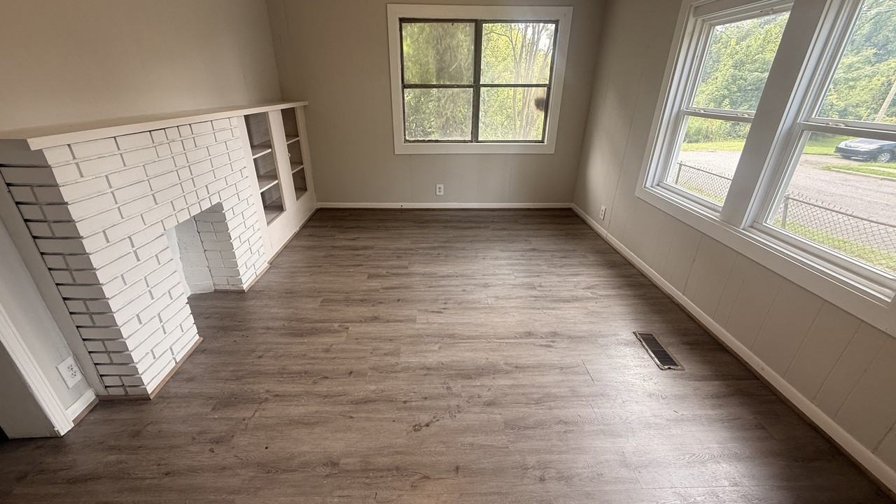 926 Knoxville Pl #1 - Photo 2 of 10