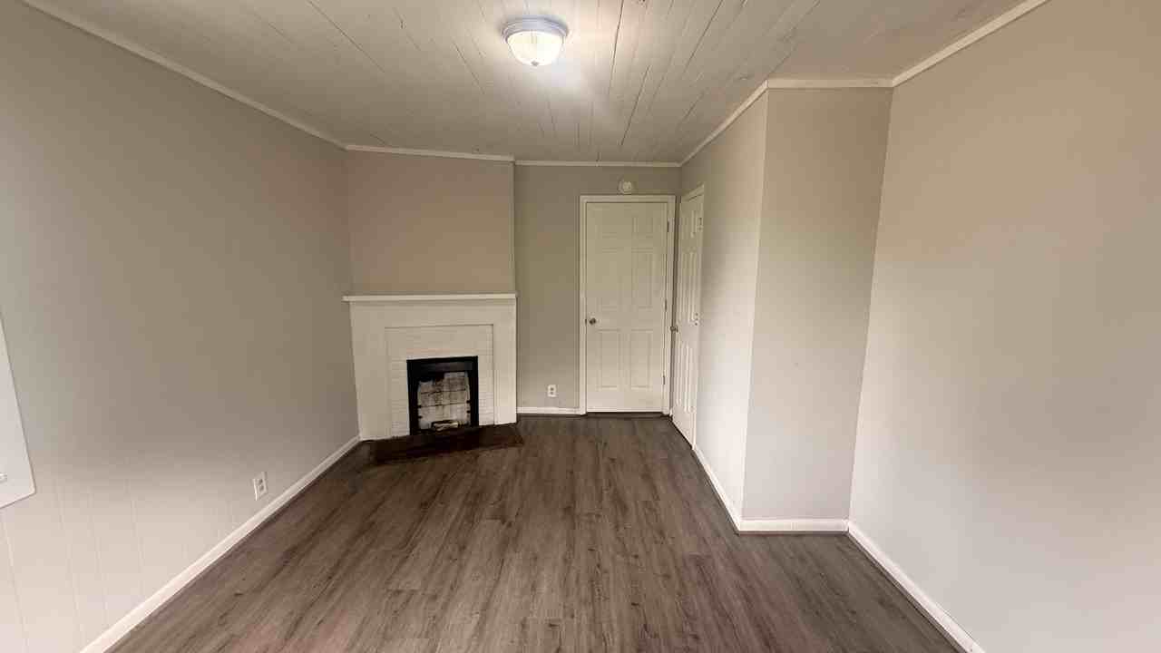 926 Knoxville Pl #1 - Photo 6 of 10