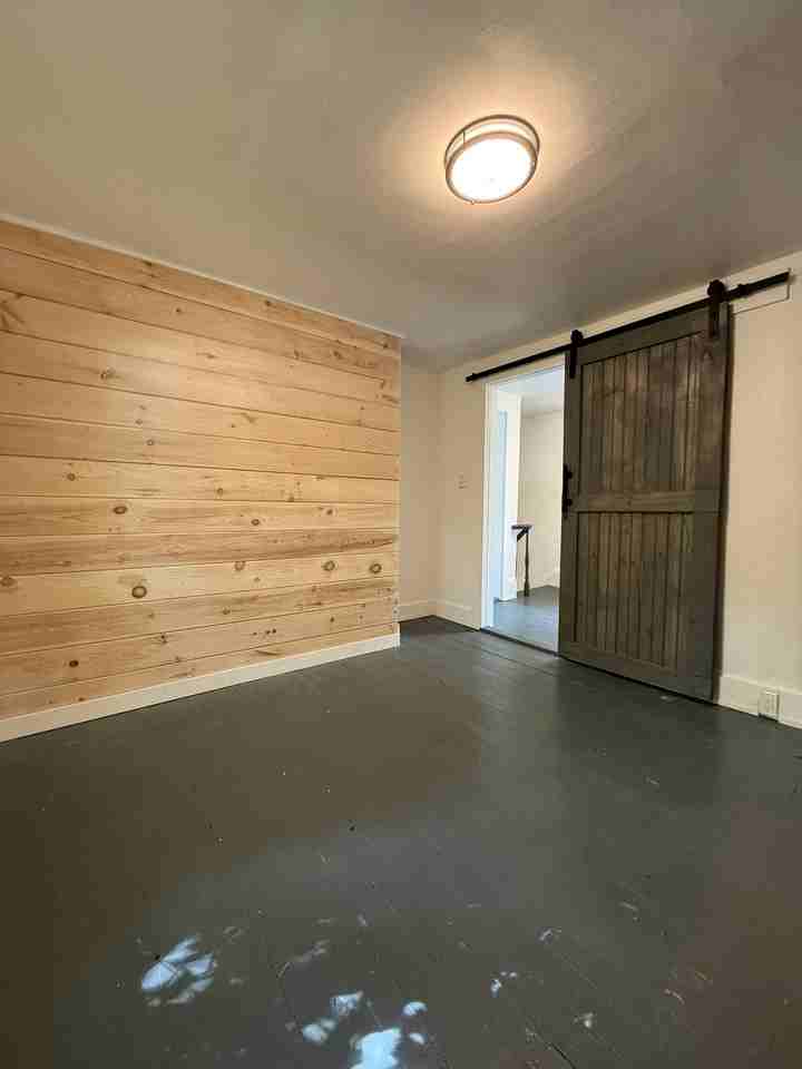 72 Windsor St #1 - Photo 5 of 9