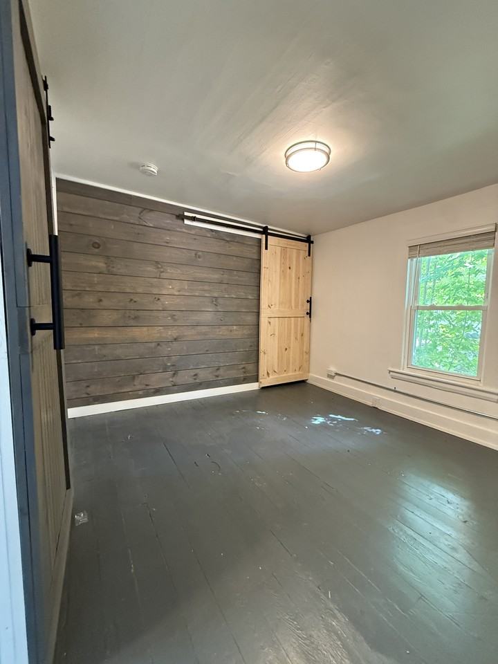 72 Windsor St #1 - Photo 6 of 9
