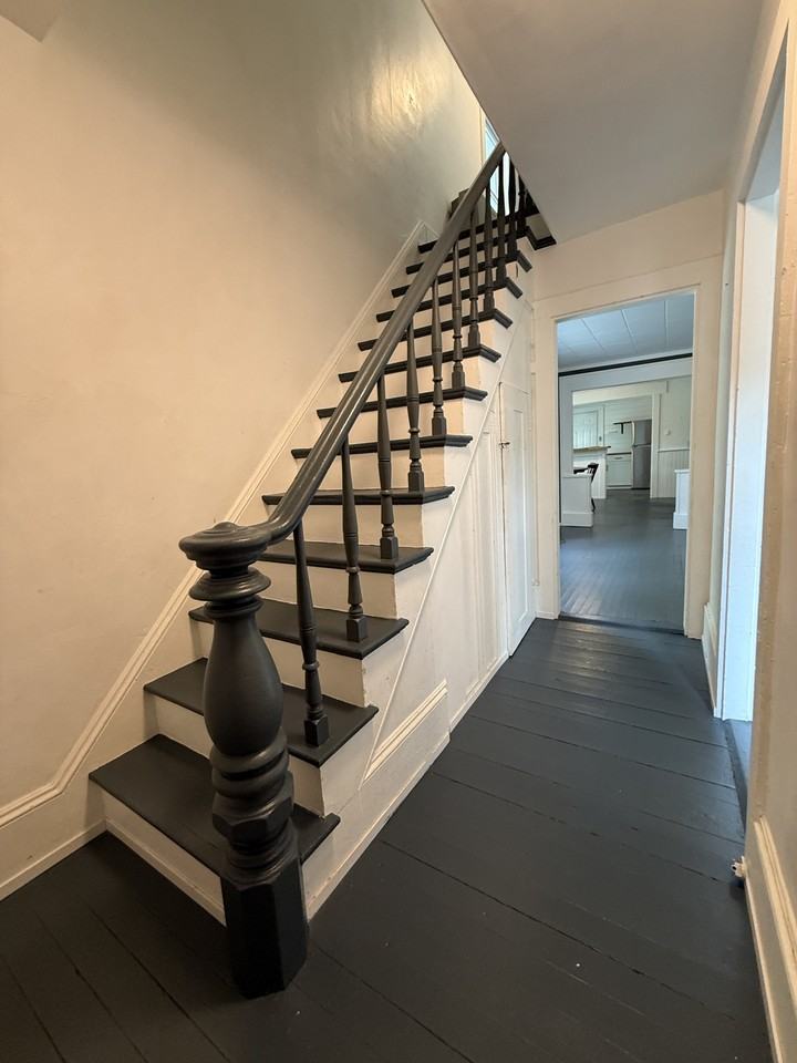 72 Windsor St #1 - Photo 7 of 9