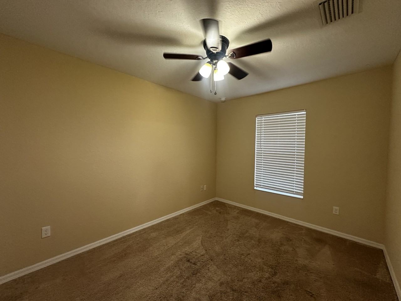 27 Juniper Pass Ln #1 - Photo 4 of 6