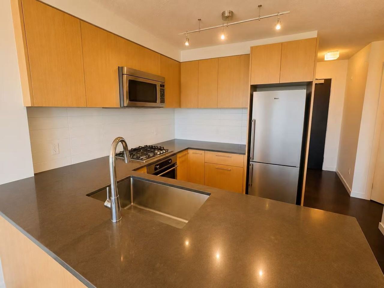8000 Ackroyd Road - Photo 3 of 16