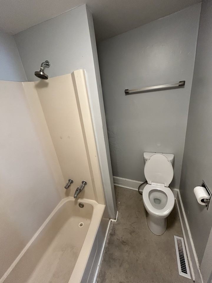 352 Dunkard Ave #B - Photo 7 of 10