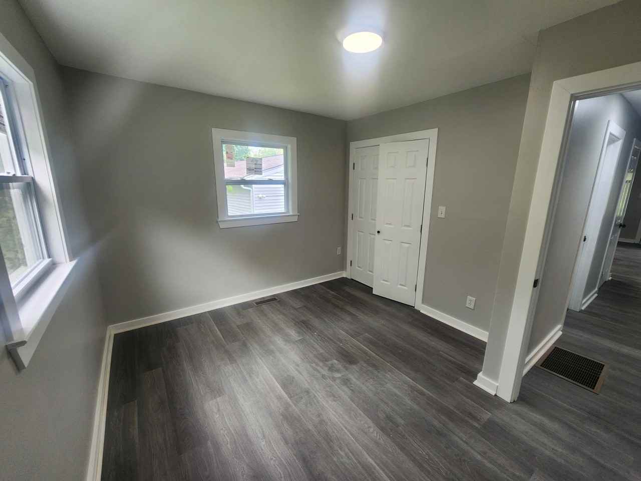 2621 Louise Ave #1 - Photo 4 of 12