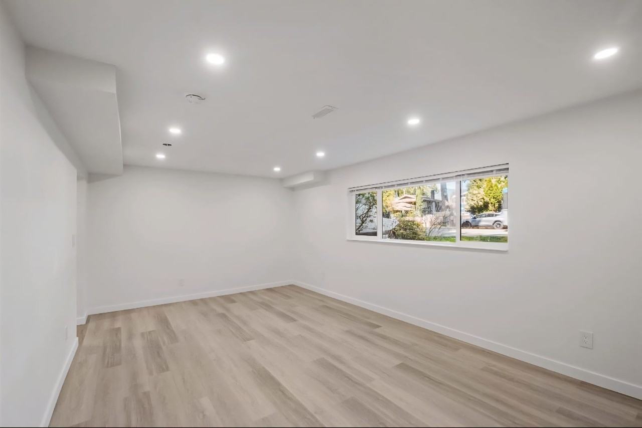 1344 Prairie Avenue - Photo 2 of 9