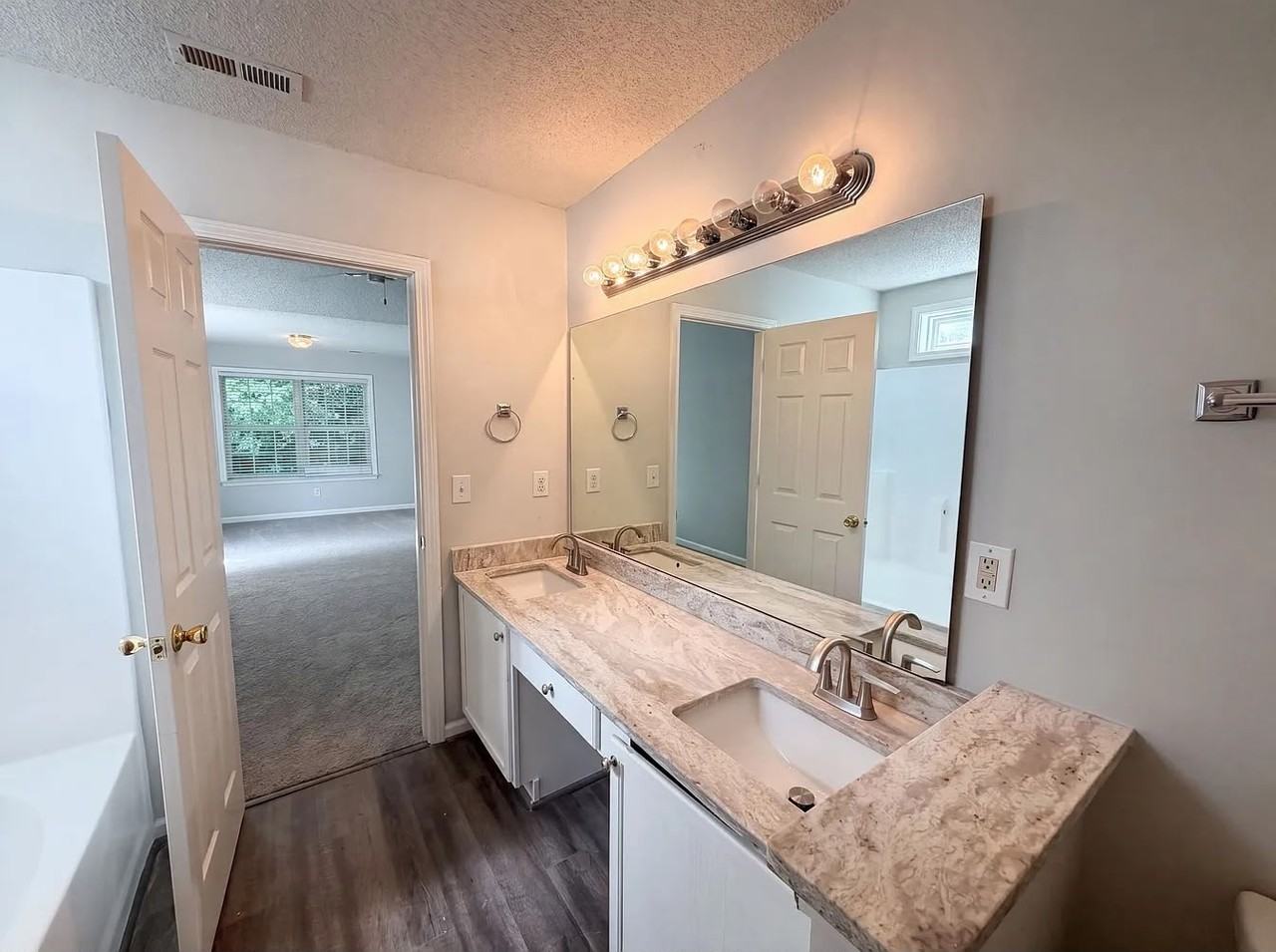 4536 Drewbridge Way - Photo 7 of 11