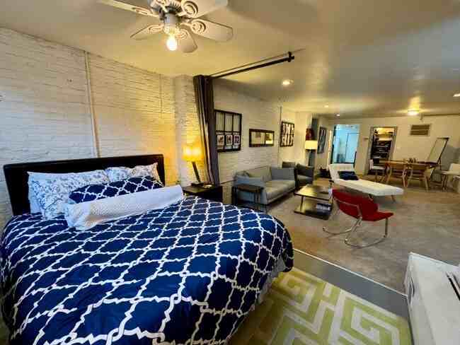 3237 West Thomas Street #G - Photo 2 of 7