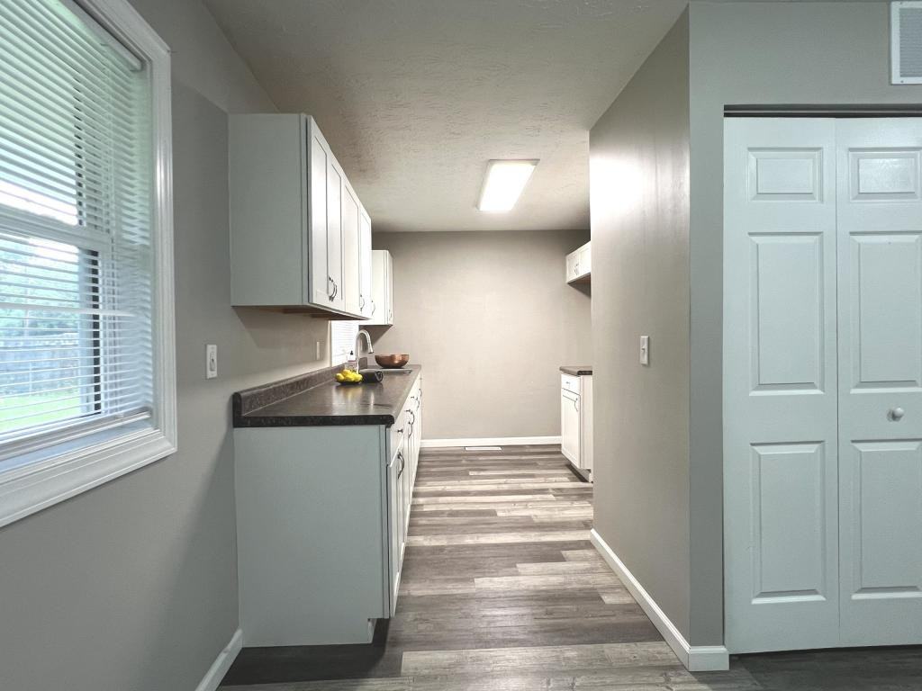 77 Brookhaven Dr - Photo 6 of 20