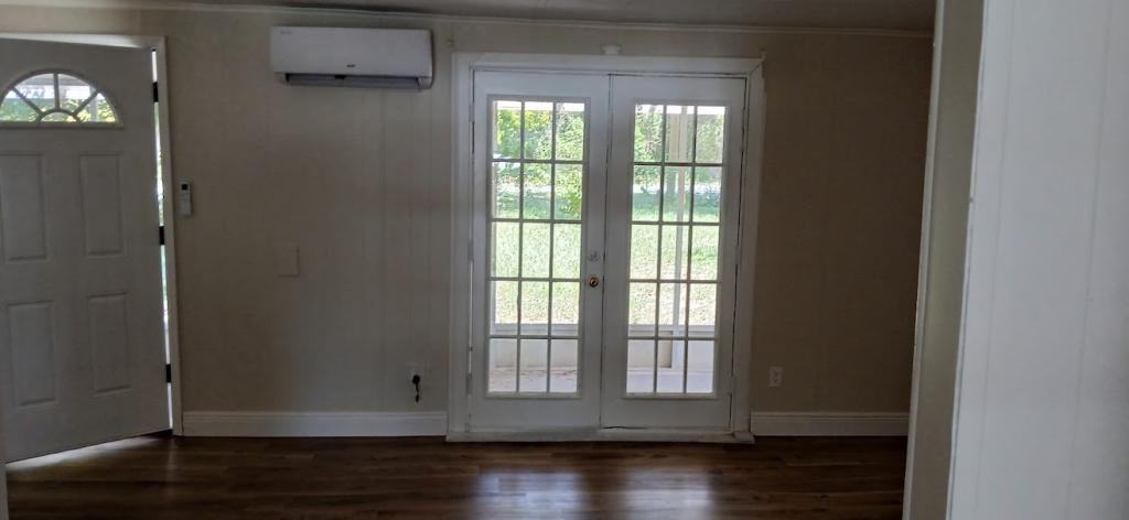 710 Se 170th Ave - Photo 4 of 27
