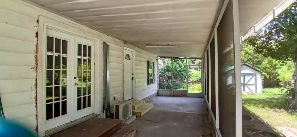 710 Se 170th Ave - Photo 6 of 27