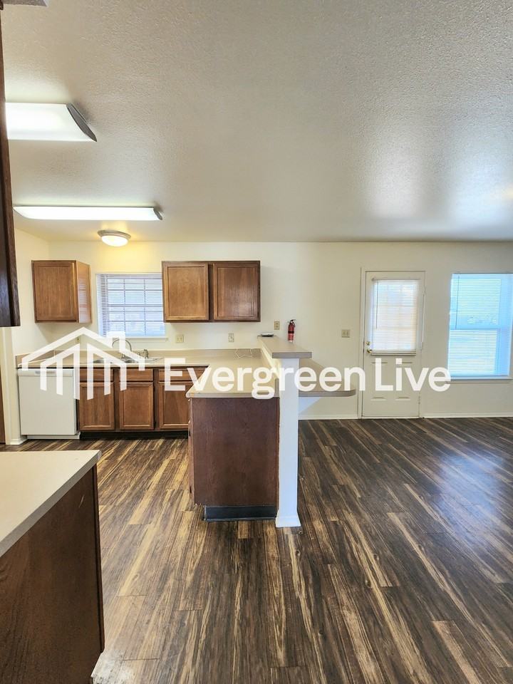4116 Lew Wallace Dr - Photo 6 of 26