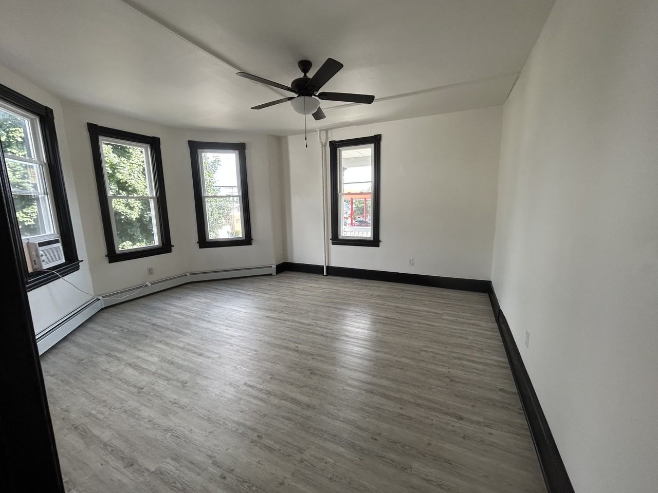 117 W Main St #A - Photo 7 of 11