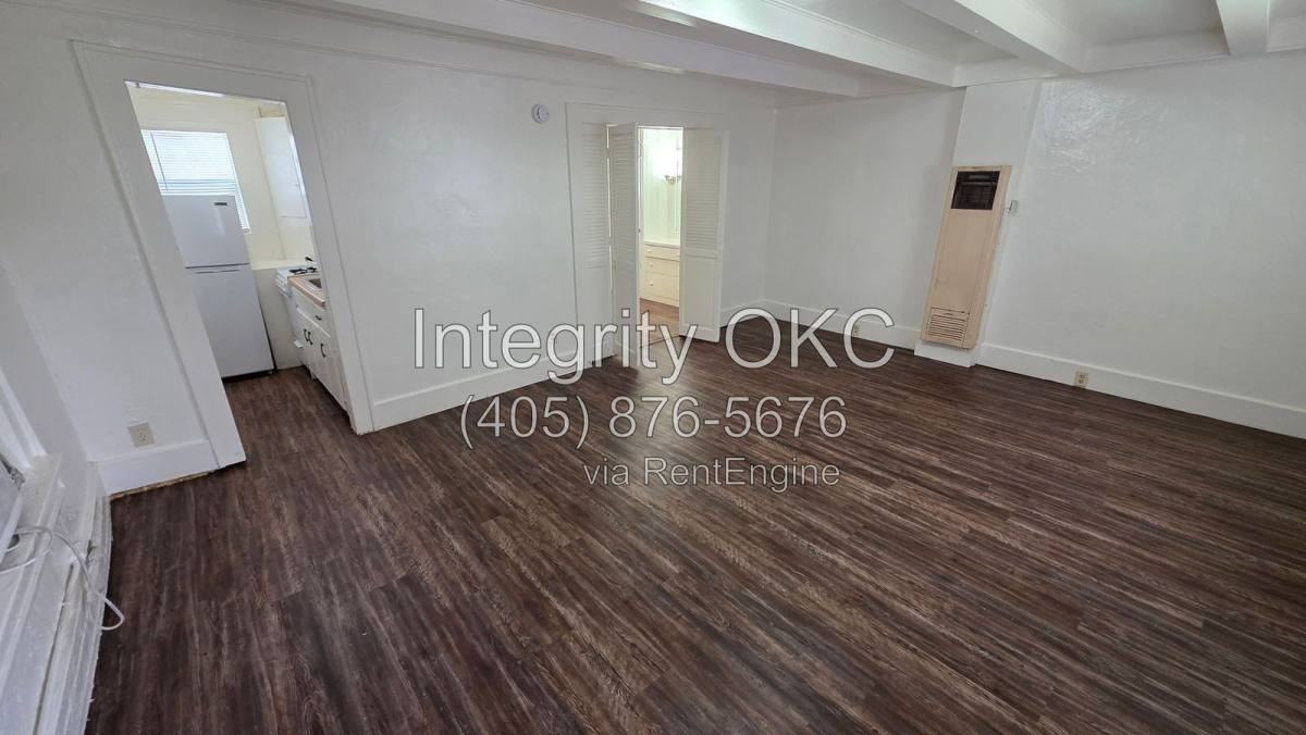 571 S University Blvd #8 - Photo 2 of 10
