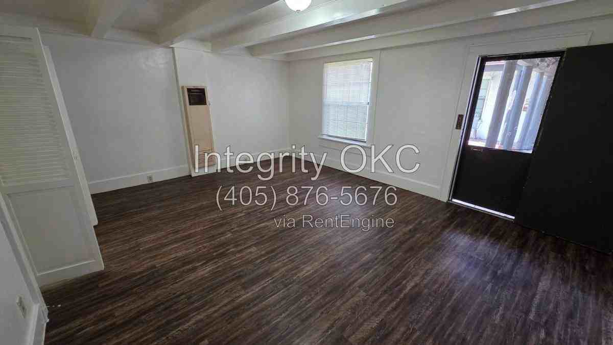 571 S University Blvd #8 - Photo 3 of 10