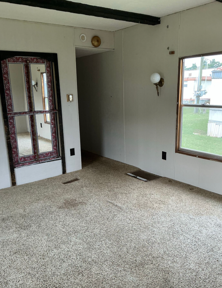 2871 N Charles Ave #5 - Photo 3 of 8