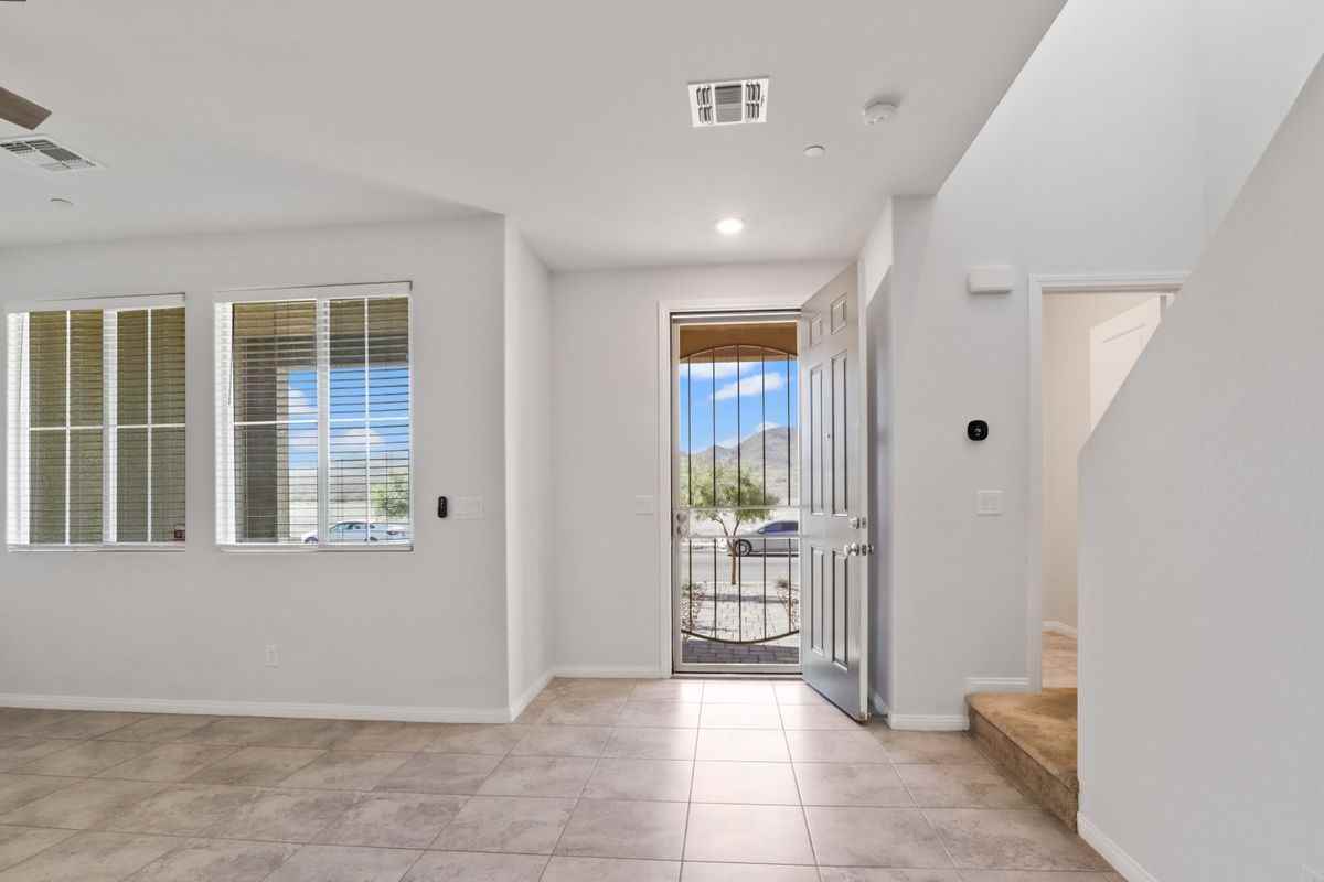 3274 Palindrome Ave - Photo 3 of 25