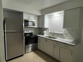 325 Ne 2nd St - Photo 1 of 1
