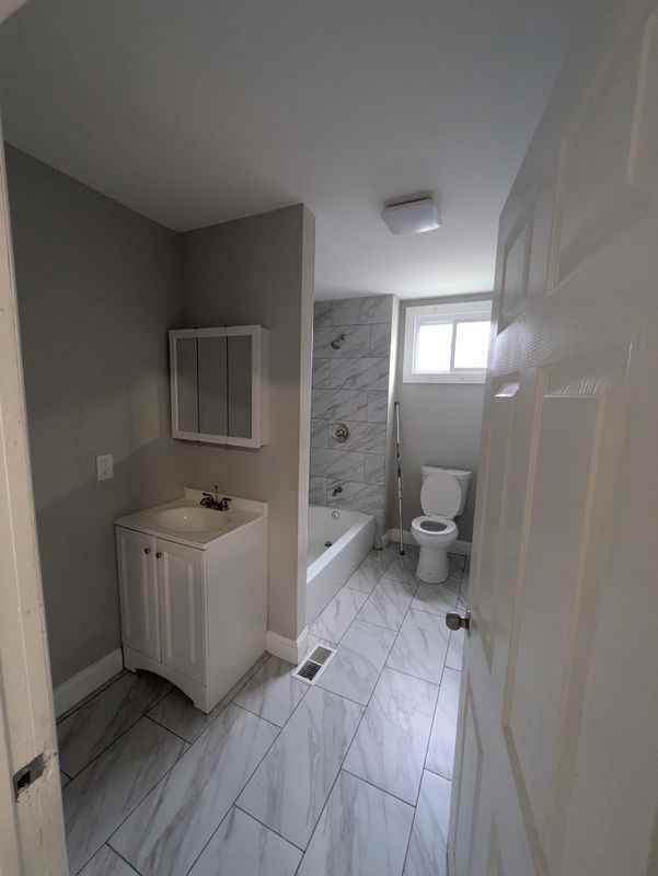 95 Poplar St ##1 - Photo 4 of 7