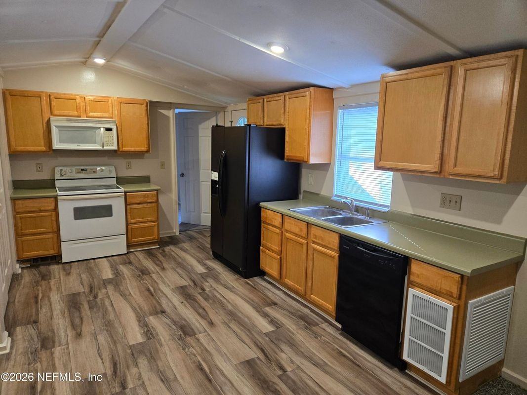 361 Dusty Rd - Photo 4 of 15