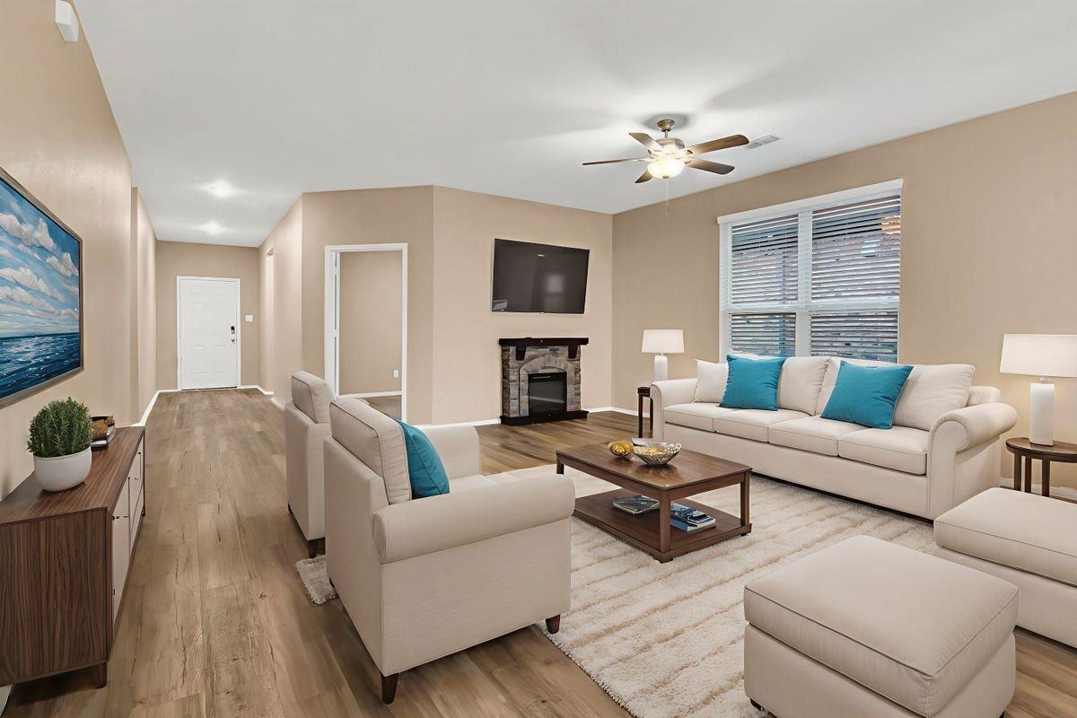 1021 Waverly Dr - Photo 3 of 7