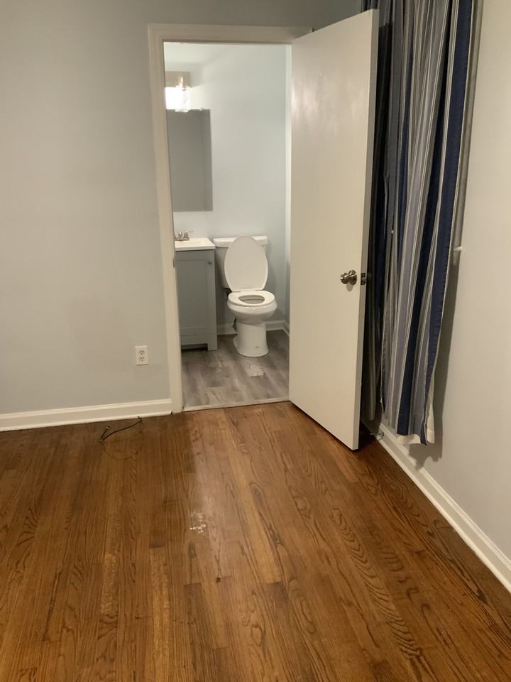 1287 Montview St - Photo 5 of 10