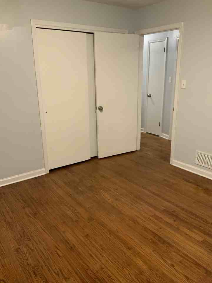 1287 Montview St - Photo 4 of 10