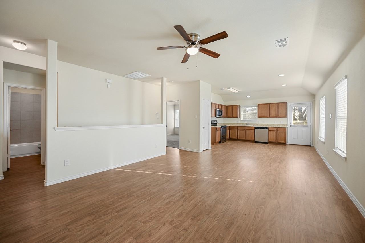 3408 Robin Rd - Photo 5 of 19