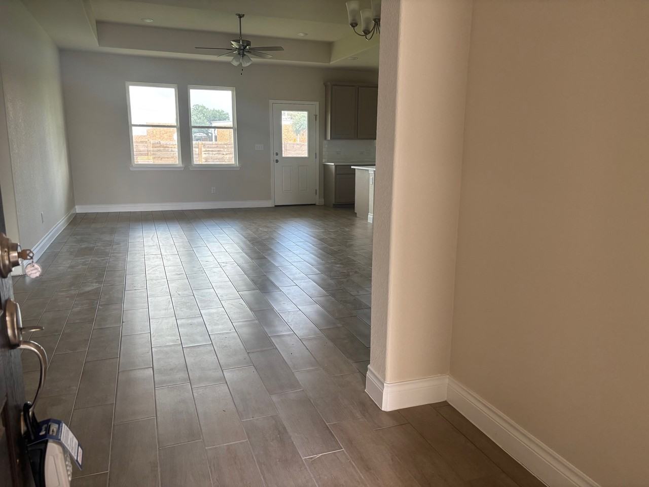 101 Growers Ave - Photo 2 of 10