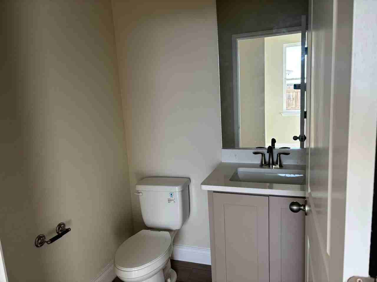 101 Growers Ave - Photo 6 of 10