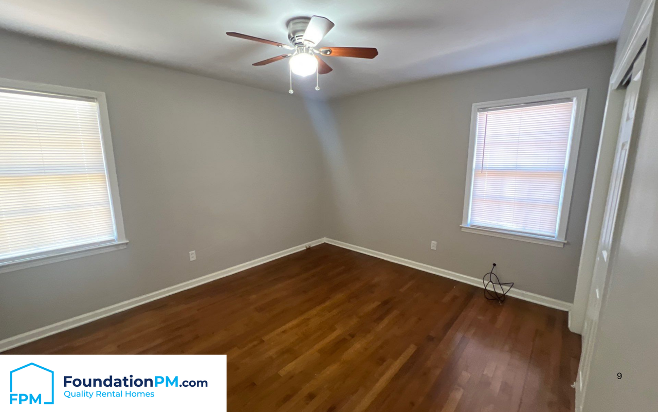 3503 W Deerwood Ave - Photo 3 of 15