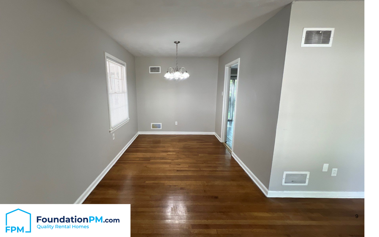 3503 W Deerwood Ave - Photo 2 of 15
