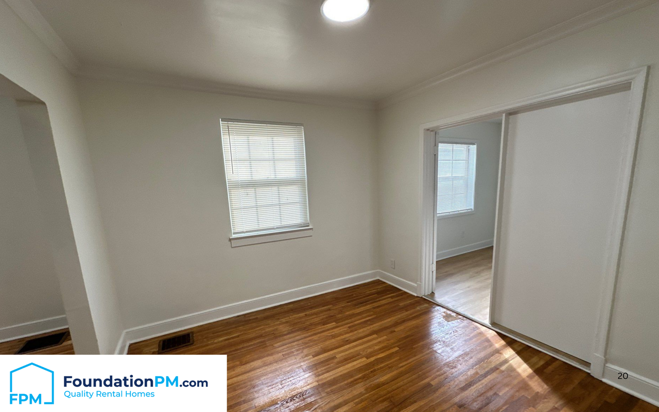 1736 S Parkway E - Photo 6 of 22