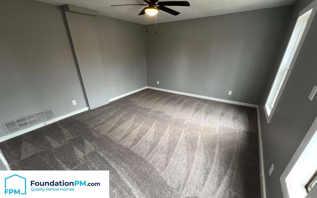 4855 Shulman Cv - Photo 6 of 20
