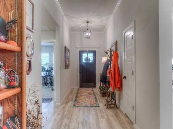 2705 W Madison St - Photo 4 of 24