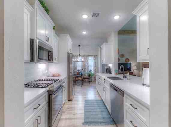 2705 W Madison St - Photo 3 of 24