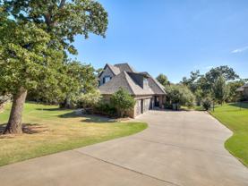8900 Belcaro Dr - Photo 1 of 1