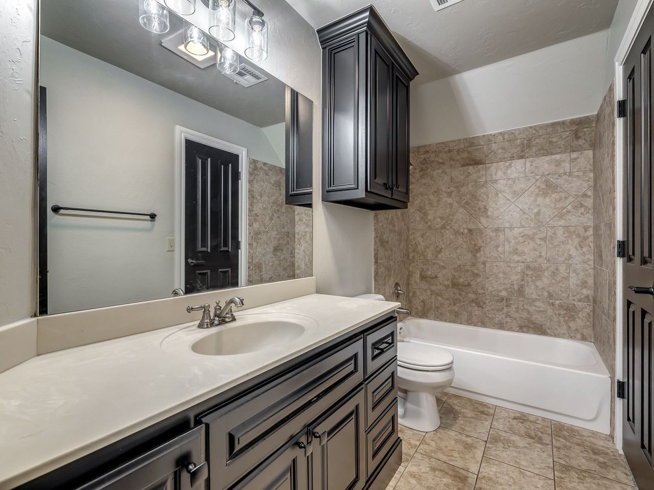8900 Belcaro Dr - Photo 6 of 49
