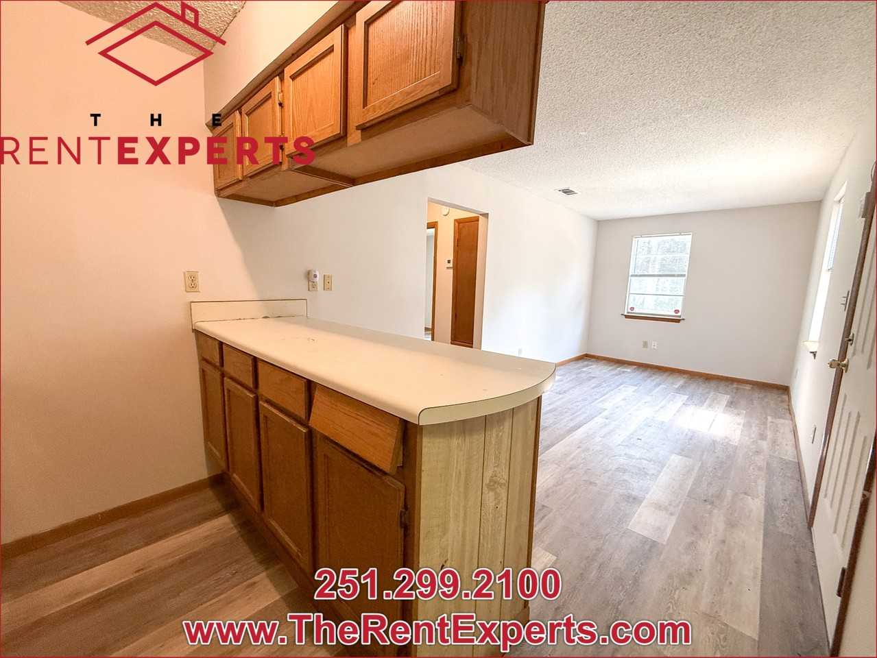 736 Reynolds Ave #B - Photo 7 of 19