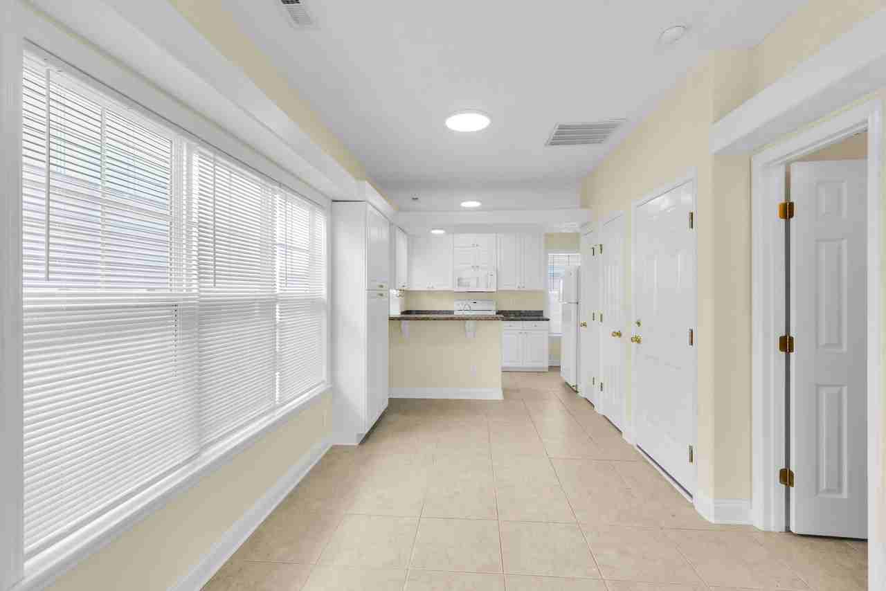 504 Sea Knight Ln #1 - Photo 3 of 50