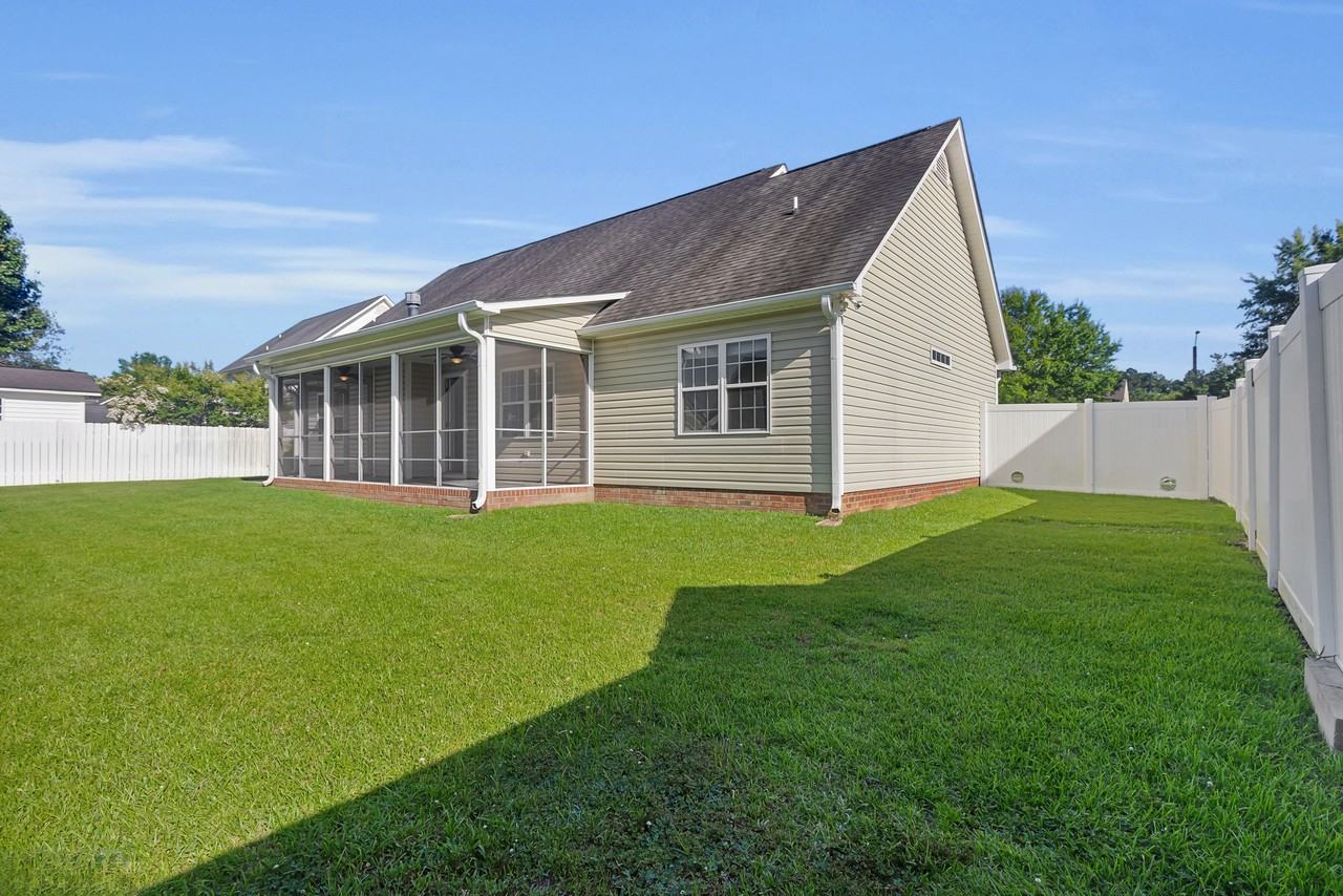 110 Delanie Way - Photo 6 of 50