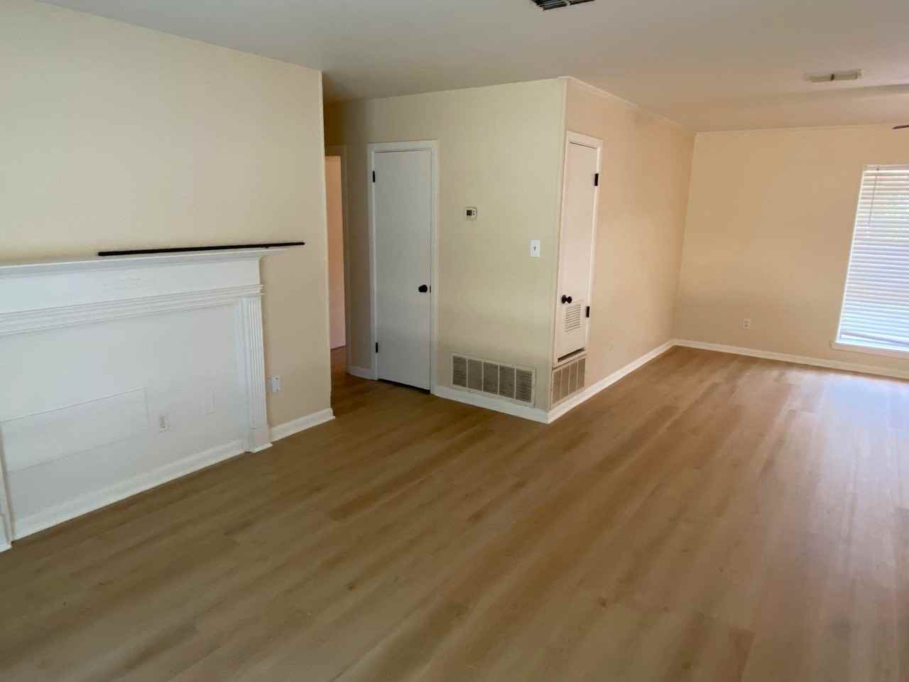 22 Wisteria Dr - Photo 2 of 17