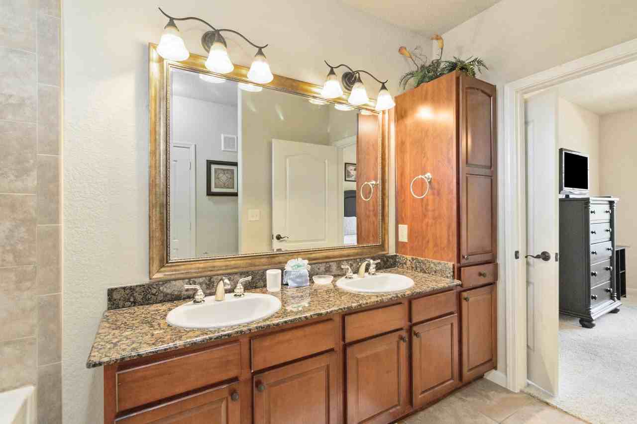 901 Charo Pkwy #1 - Photo 5 of 32