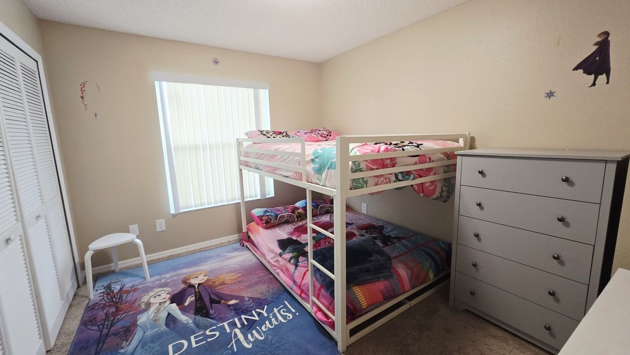3001 Bransbury Ct - Photo 3 of 38