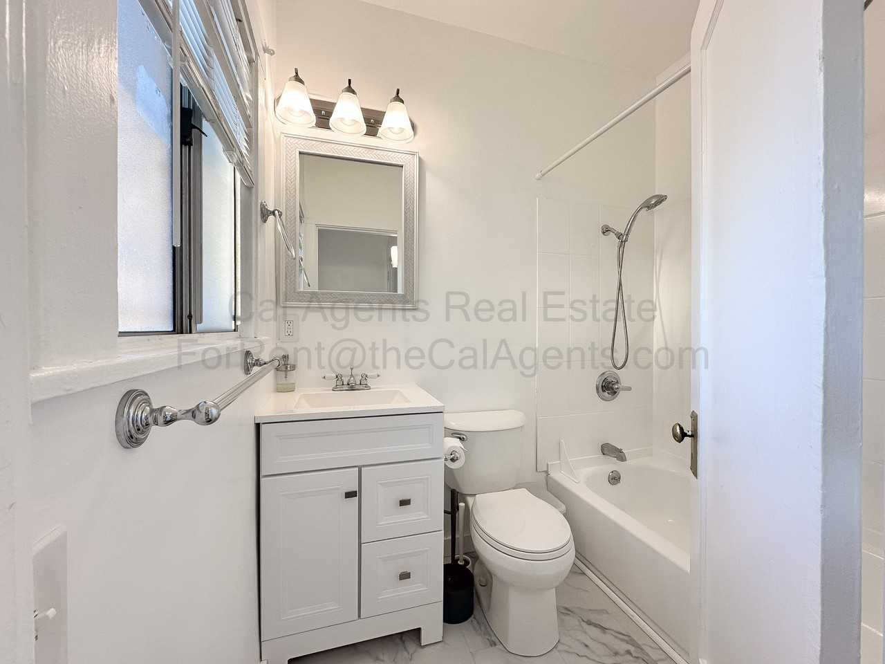 5825 Genoa St #2 - Photo 4 of 10