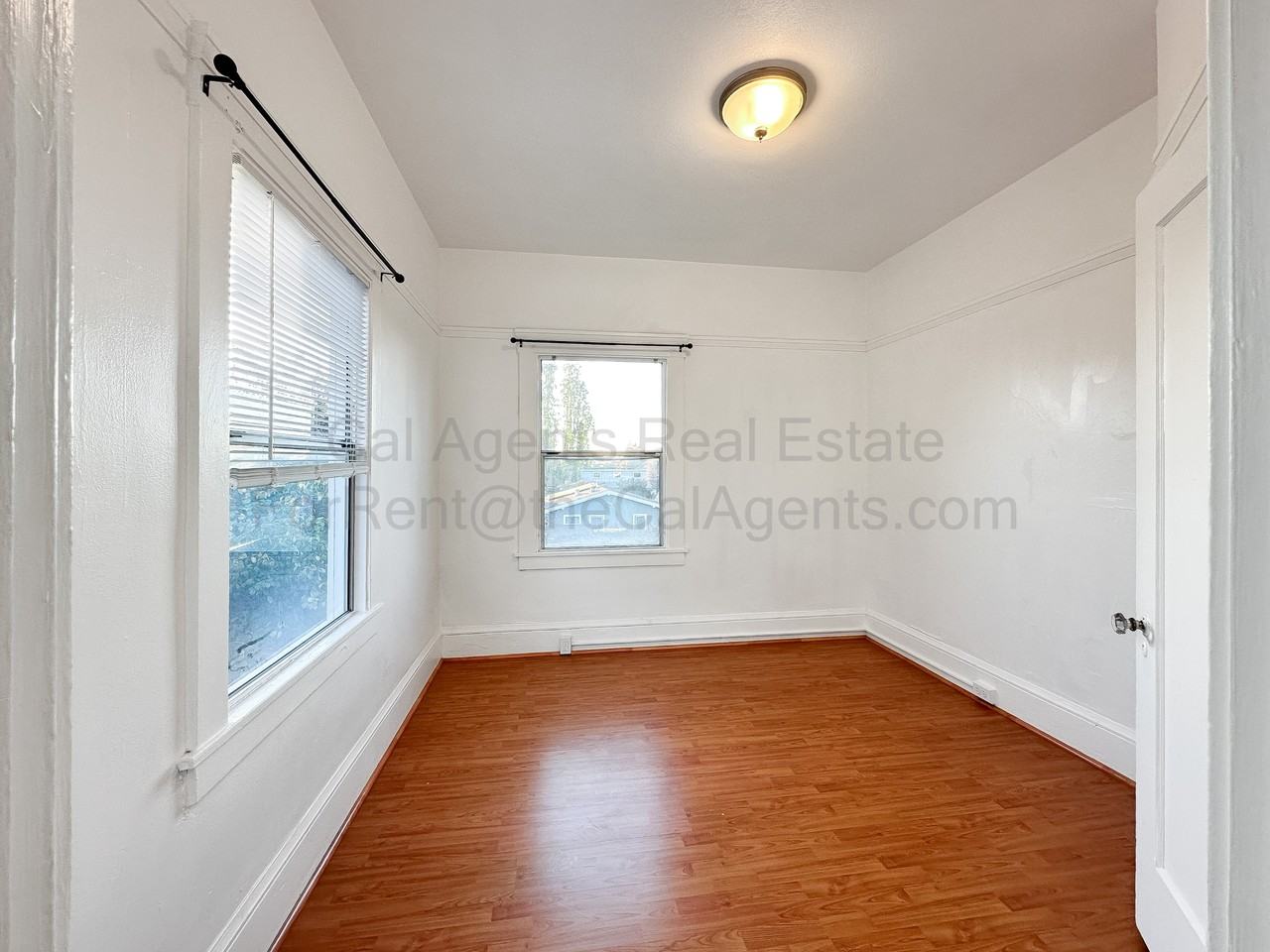 5825 Genoa St #2 - Photo 3 of 10