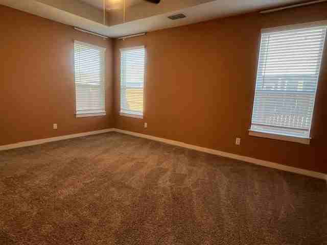 160 Biscayne Dr - Photo 7 of 19