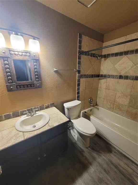 501 Mountain Laurel Dr - Photo 2 of 10